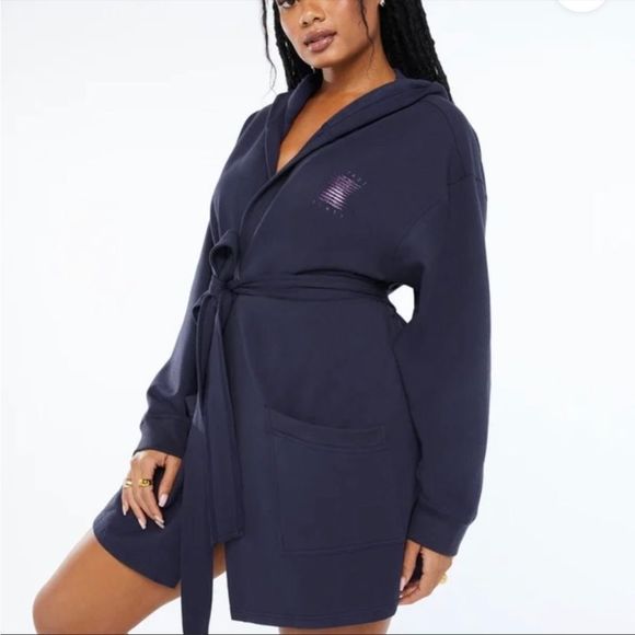 Savage x Fenty Forever Savage Short Robe Navy Sz M/L - Picture 7 of 7